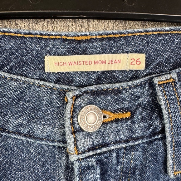 Levis Jeans High Waisted Mom Jean Tapered Denim Blue Jeans Womens Size 26x29 - Picture 4 of 7